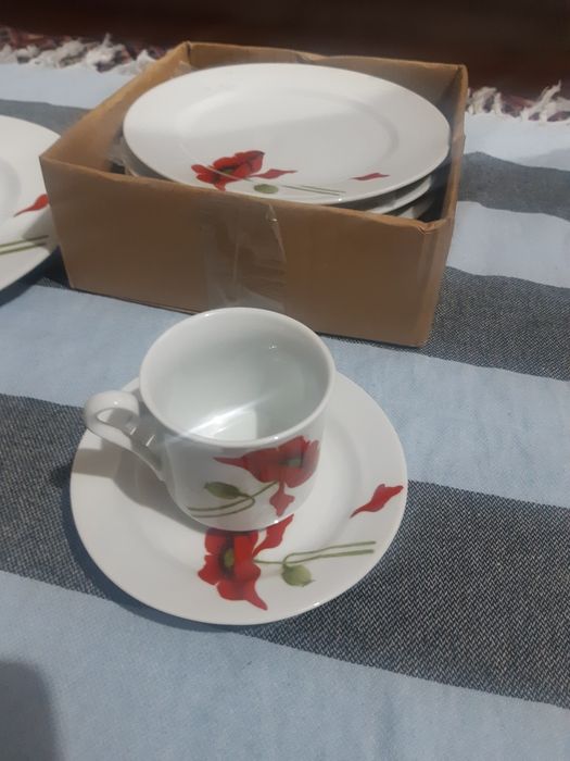 Продам сервиз почти новая