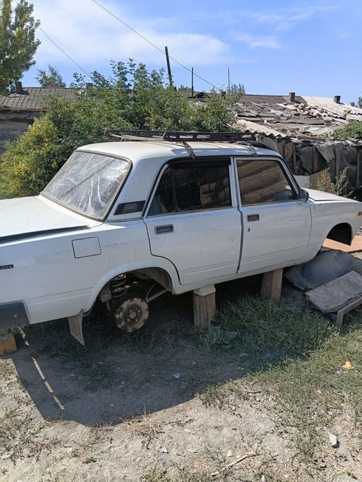 Продам на запчасти ваз 2107