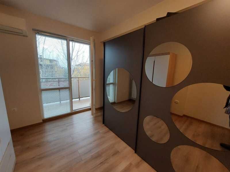 Дава се под наем Двустаен апартамент в София, Витоша - 75 кв.м за 648.21 € - Снимка #2