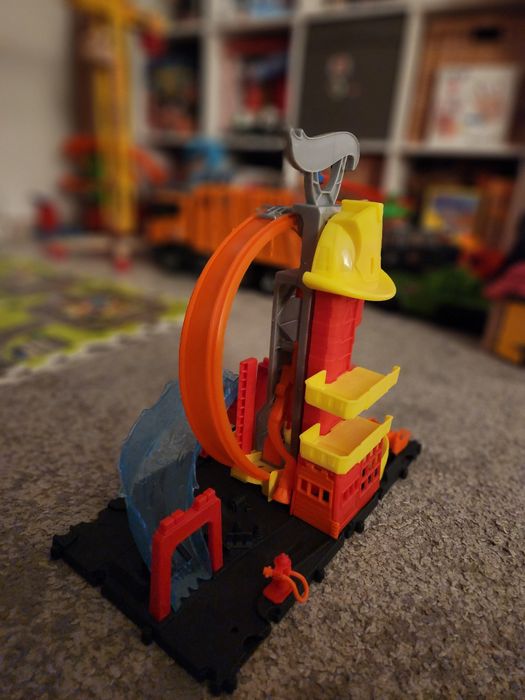 Statie pompieri Hot Wheels