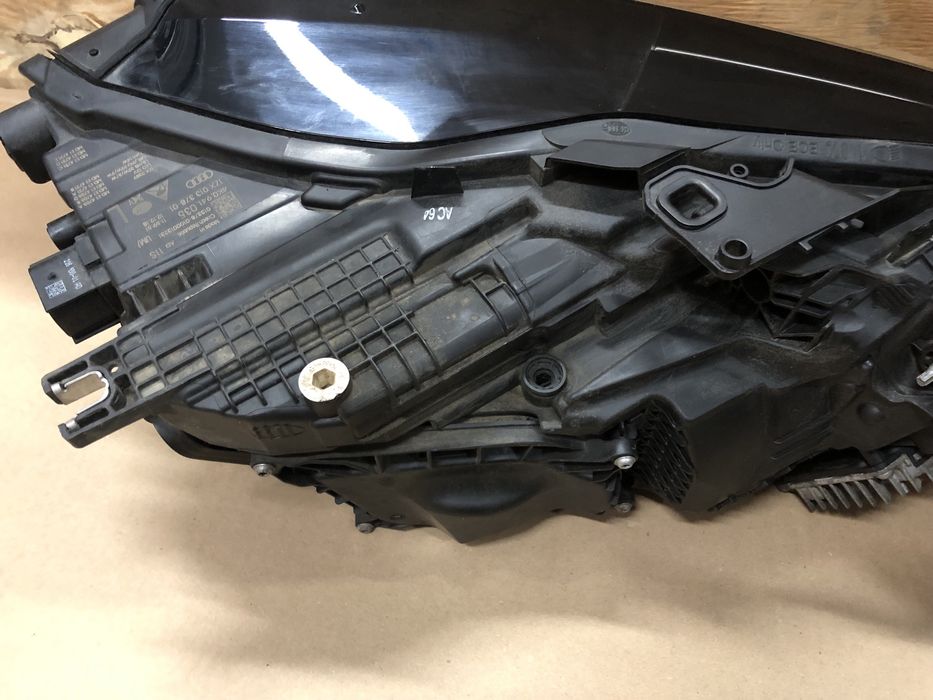 Far stanga Audi A6 C8 cod 4K0941035