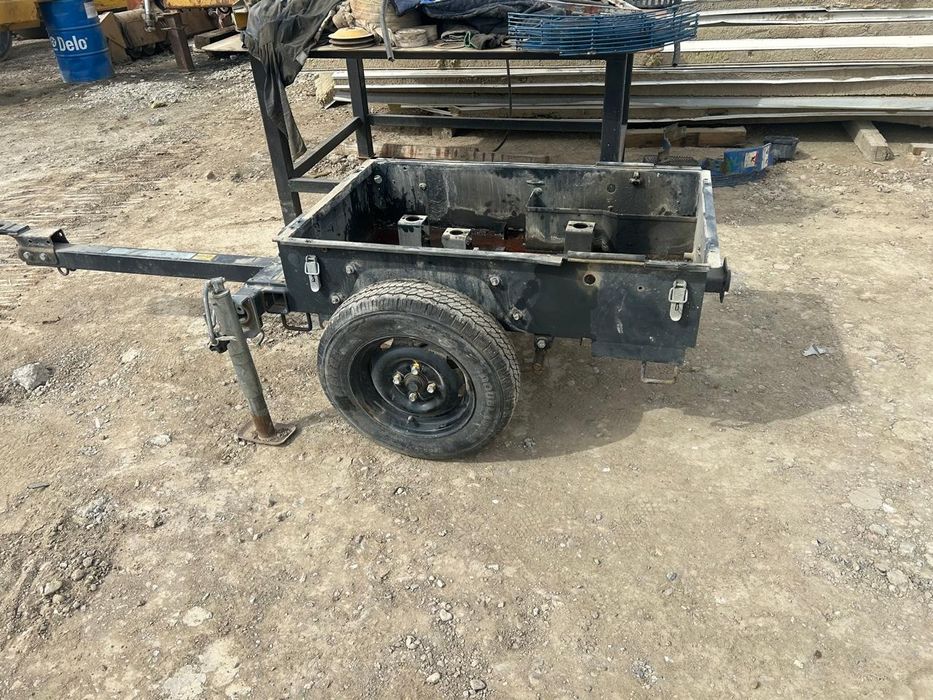 одноосный прицеп.