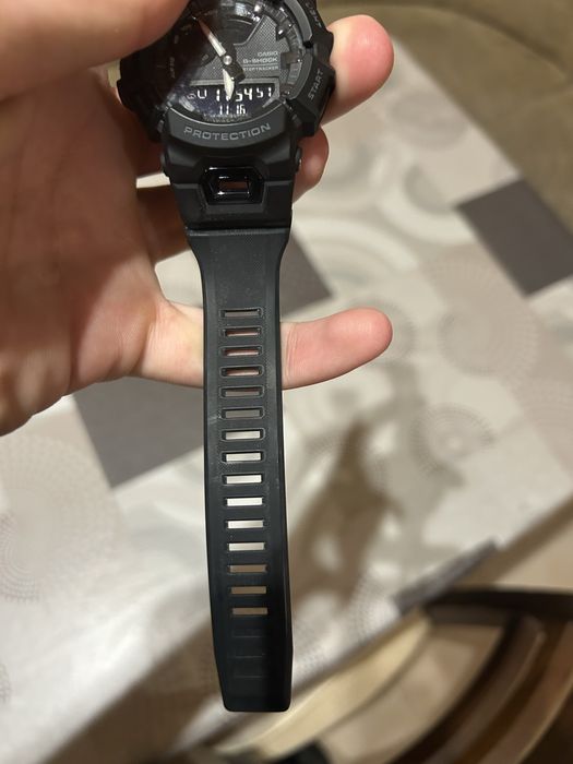 Часовник g-shock oригинален