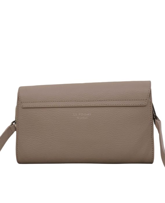 Сумка-кроссбоди минималистичная модель с клапаном