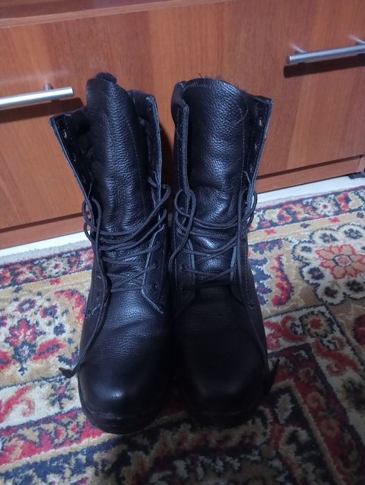 Берцы зимний новый.