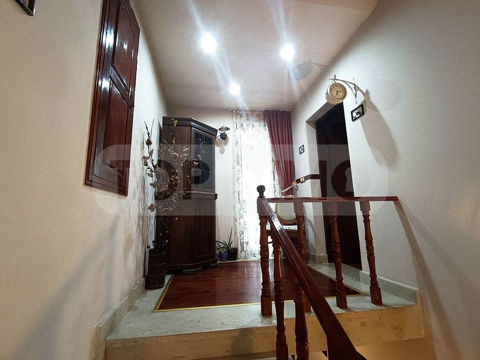 Продава се Къща в Варна, Виница - 294 кв.м за 1902 €/кв.м - Снимка #10