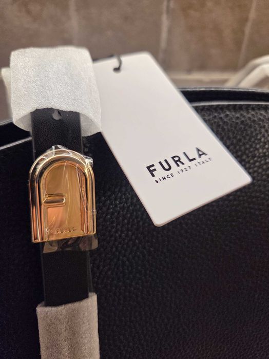 Дамска чанта Furla - НОВА