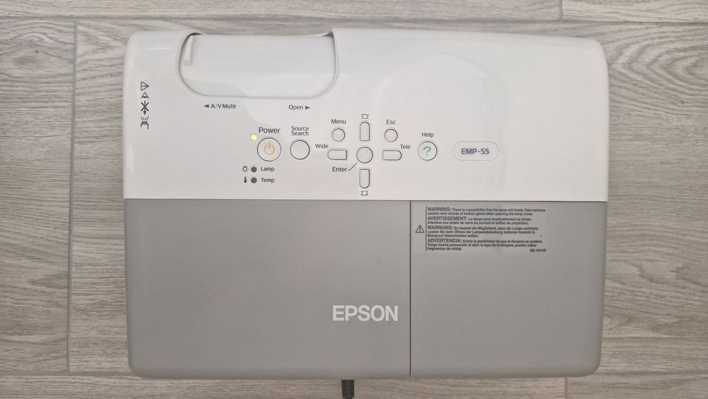 Proiector EPSON  EMP-S5 3LCD