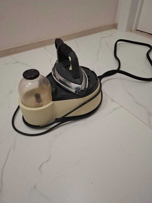 Утюг фирменный (laurastar)