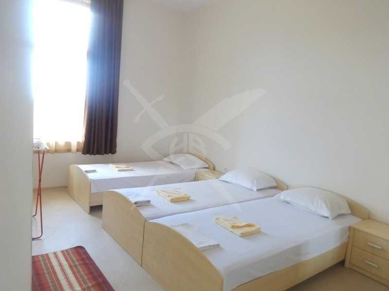 Продава се Двустаен апартамент в Поморие - 56 кв.м за 1295 €/кв.м - Снимка #2