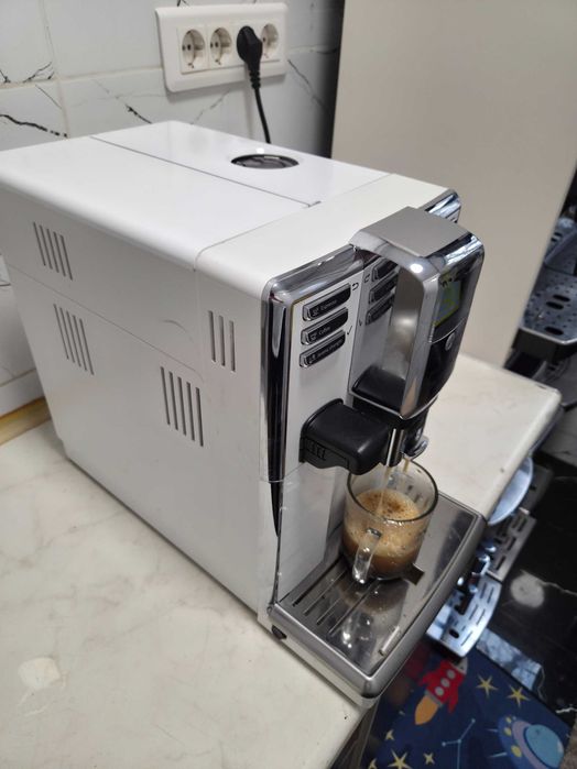Espressor Automat Philips EP5961 Aparat Cafea Boabe Saeco Incanto Alb