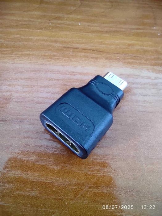 Преходник HDMI към HDMI mini