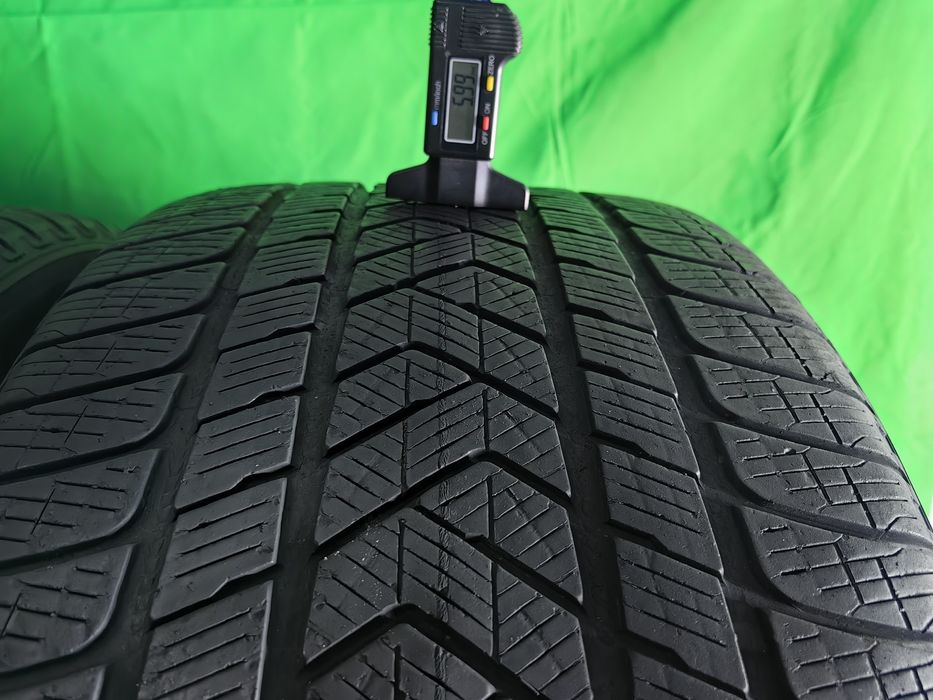 305/40R20 Pirelli 6-5,6mm stare foarte bună