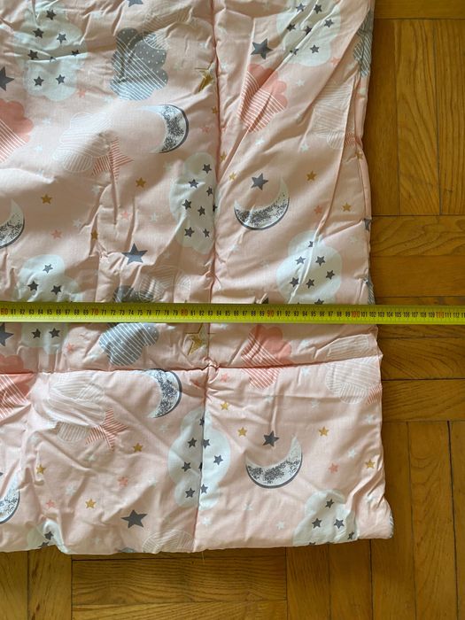 Пухена нова завивка за бебе за кошара