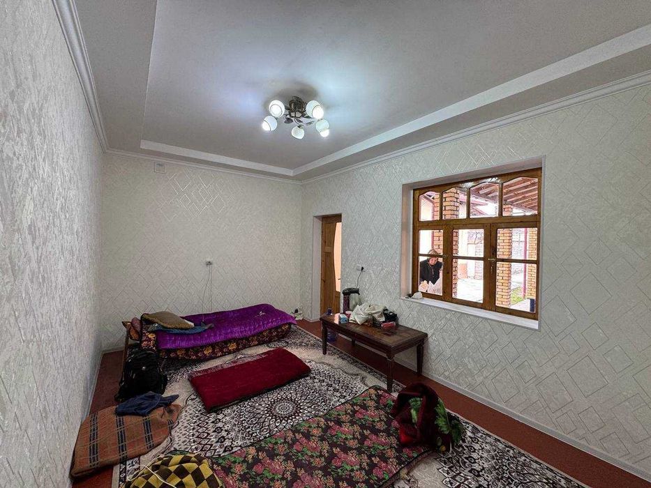 Олмос мах 5 хонали ховли оилага ижара топ. 450 у.е.