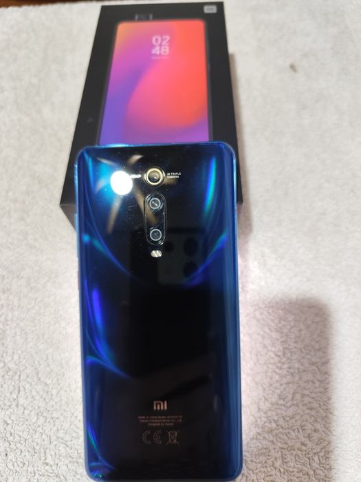 Телефон Xiaomi Mi 9T Pro.