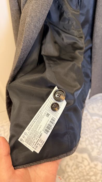 Продам костюм манго