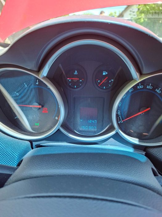 Chevrolet Cruze LS Hatchback, 1,6 benzina