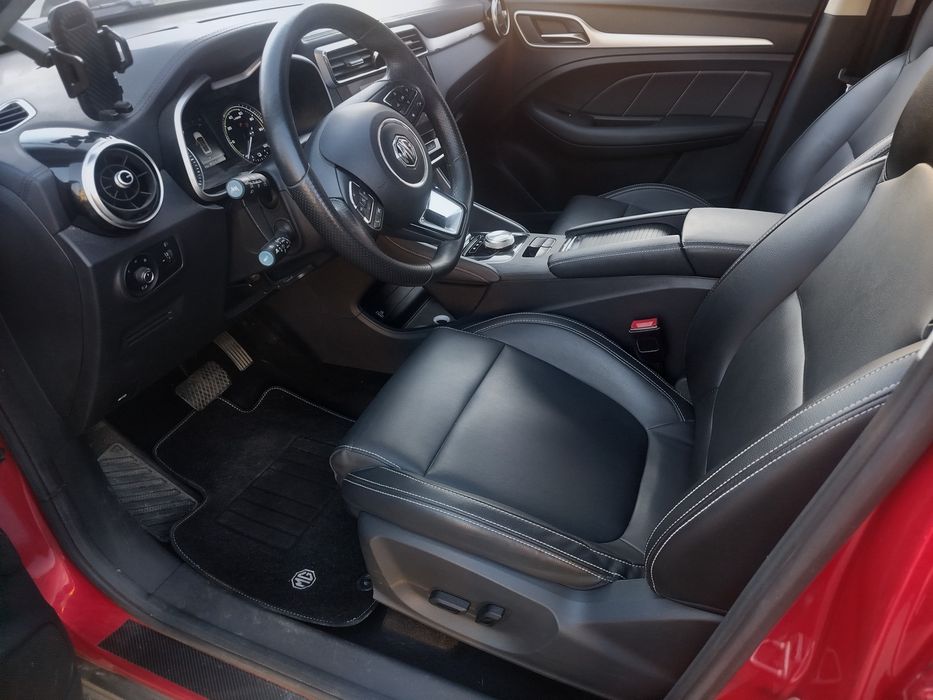 MG ZS EV  Luxury