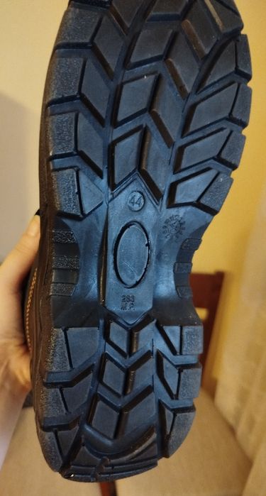 Мъжки работни обувки 44 номер