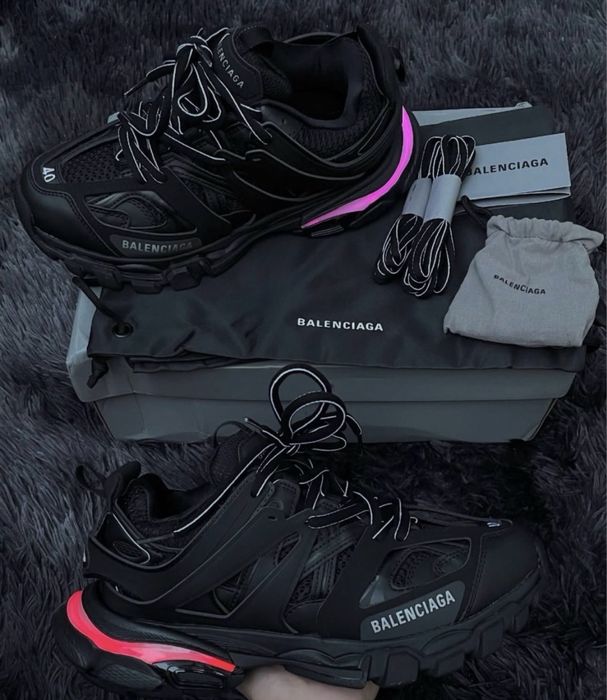 Balenciaga track led