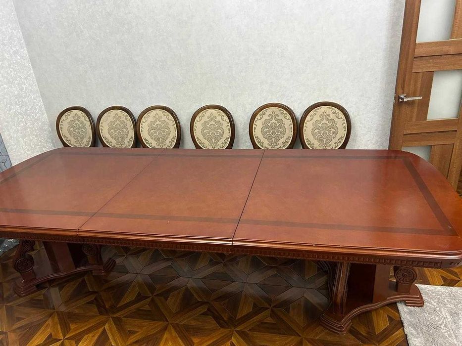 Стол в гостиную раскладной