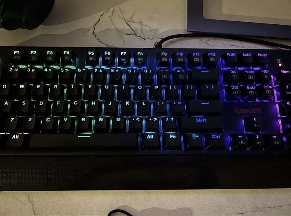 BUNDLE: PC Gaming + Monitor