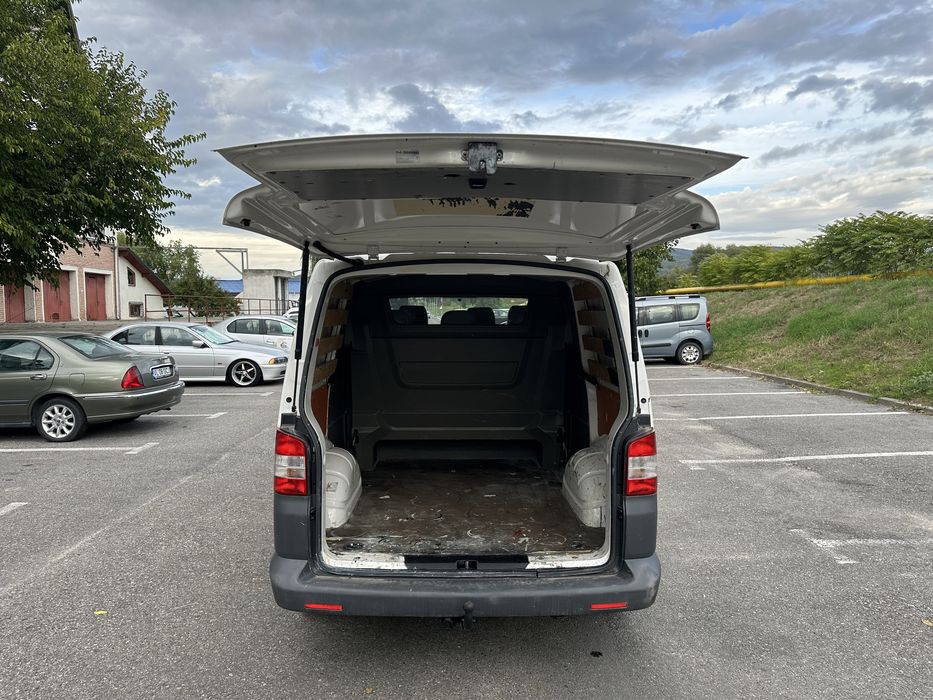 VW Transporter T5 2.0 Tdi Euro 5 cu 6 Locuri si Marfa