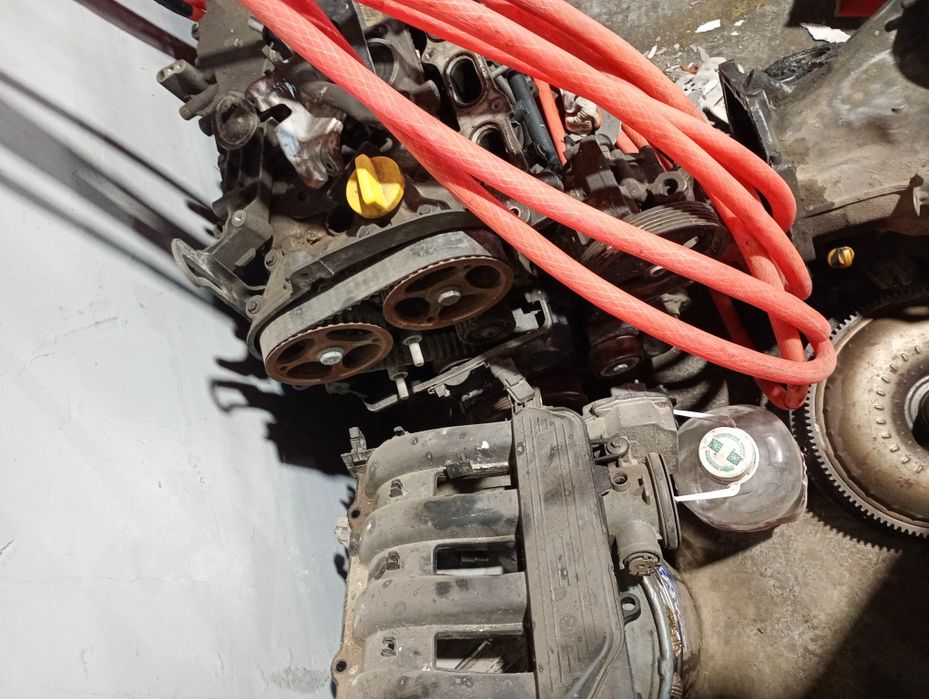 Продам двигатель К4М с АКПП на Рено