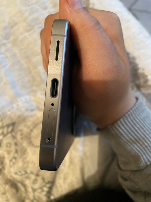 Продам Samsung s25 FE