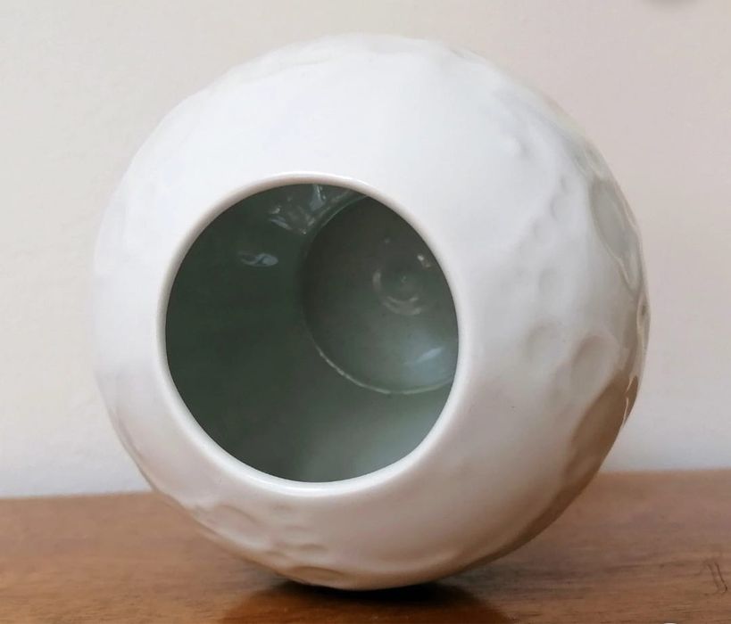 Ваза порцеланова “Лунен Кратер” маркирана дизайнерска винтидж арт !