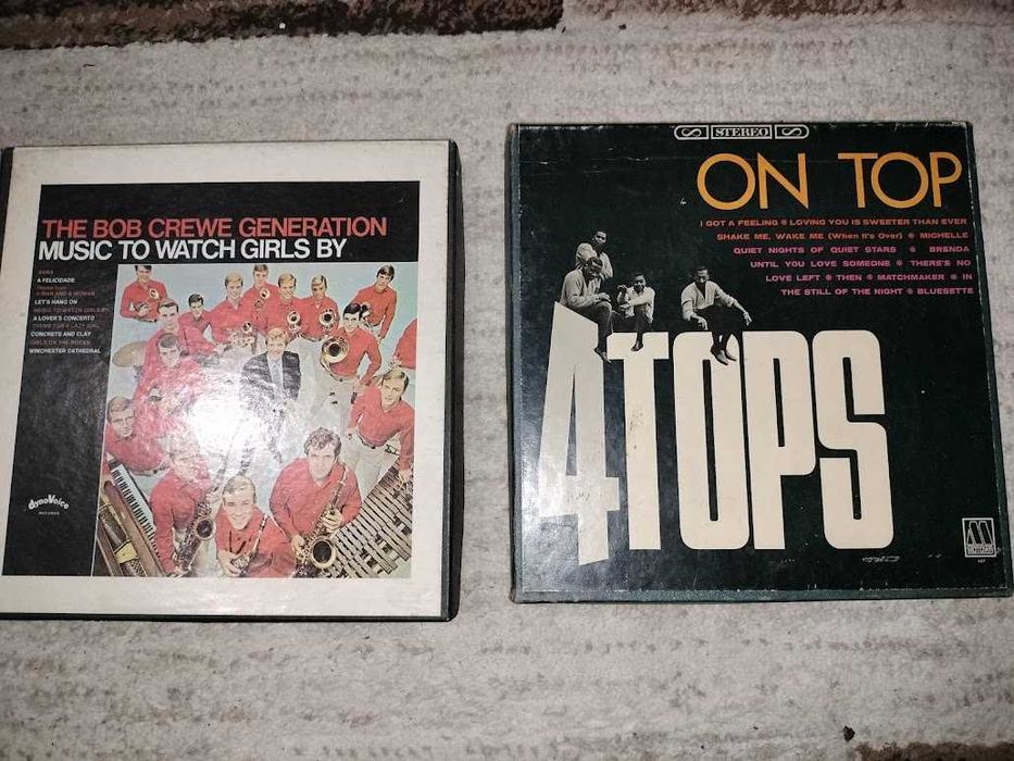 Vand banda magnetofon,doua benzi originale inregistrate