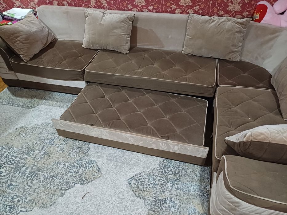 Продам срочно Мягкий Угловой диван