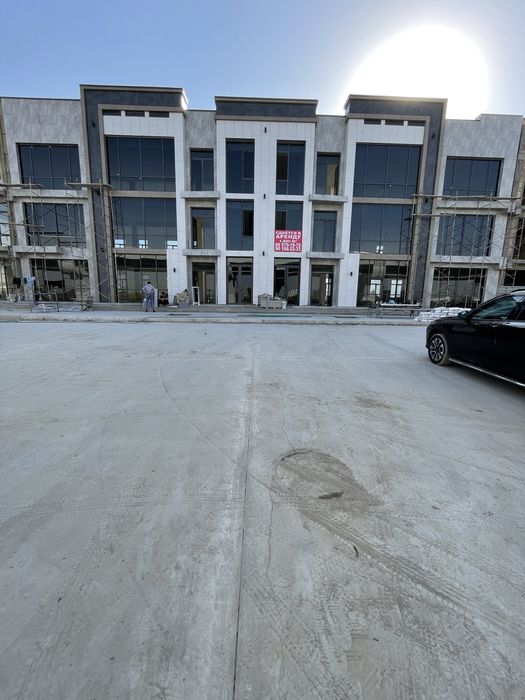 Нотурар бино СОТИЛАДИ