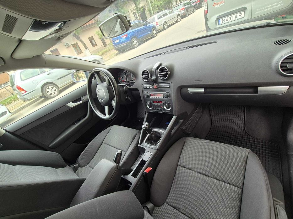 AUDI A3 Sportback 0 — imagine 2