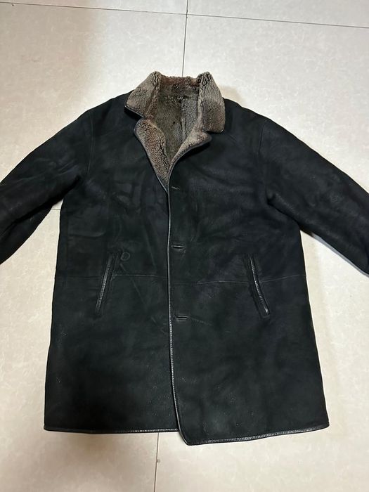 Продам женские пуховики