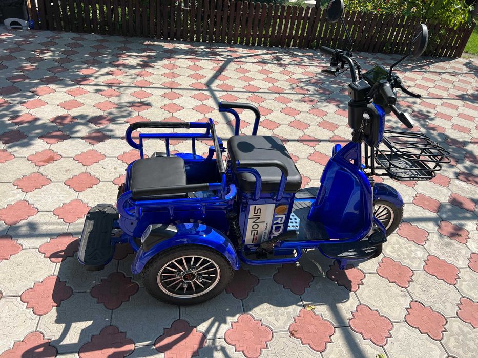 Vand Triciclu Sinoe PRO -produs nou , nouț 5km la bord pentru test
