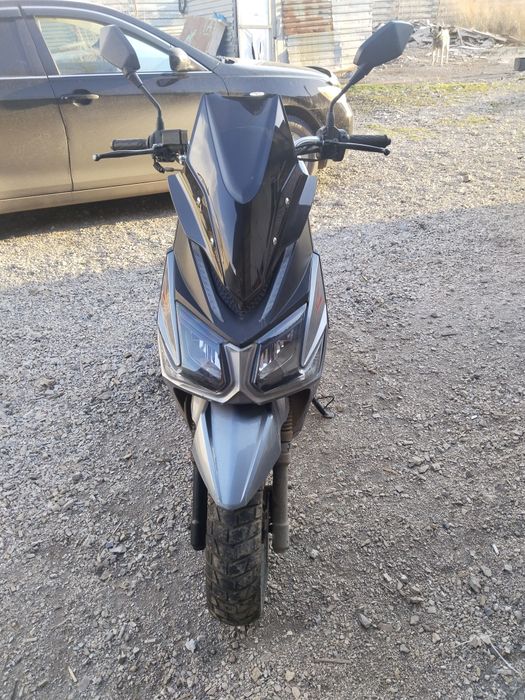 Мопед самурай серого света