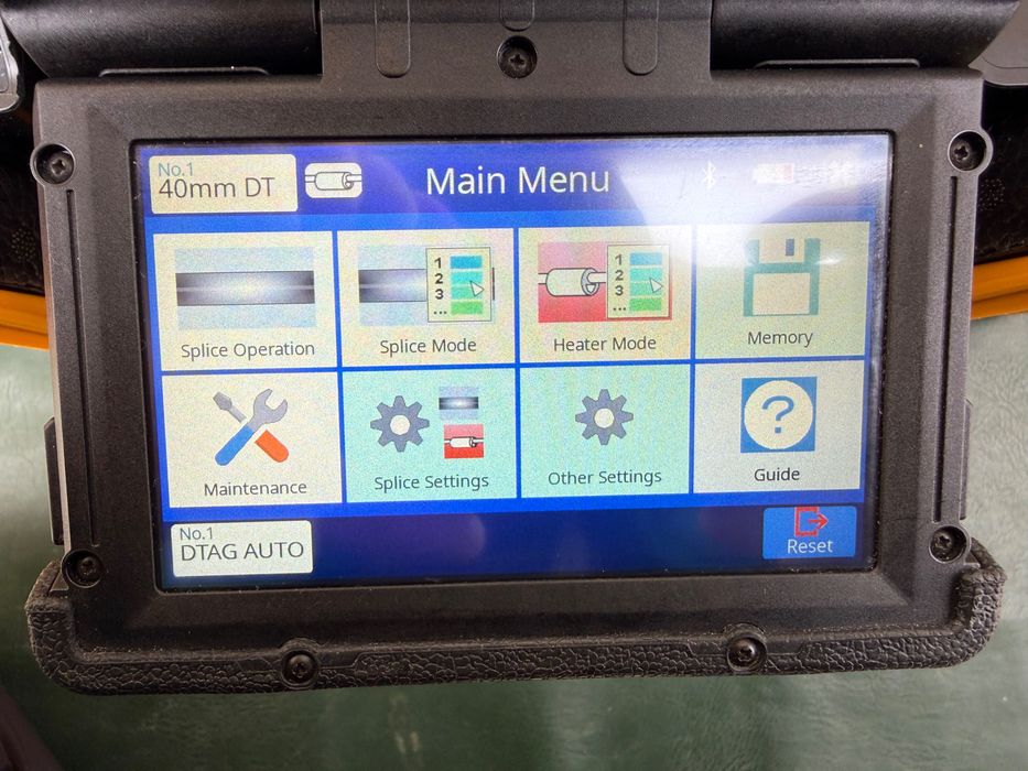 Fujikura 90S+ – Професионален оптичен сплайсер | Пълен комплект