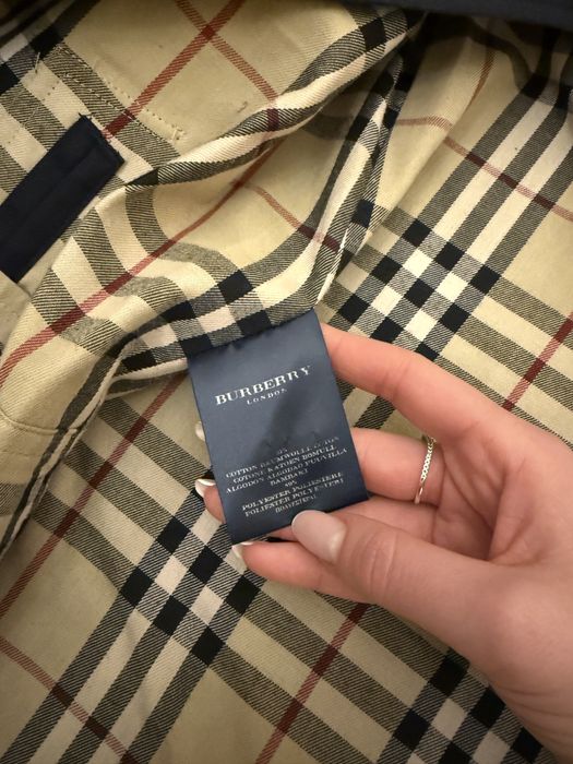 Palton Burberry paddington in stare impecabila