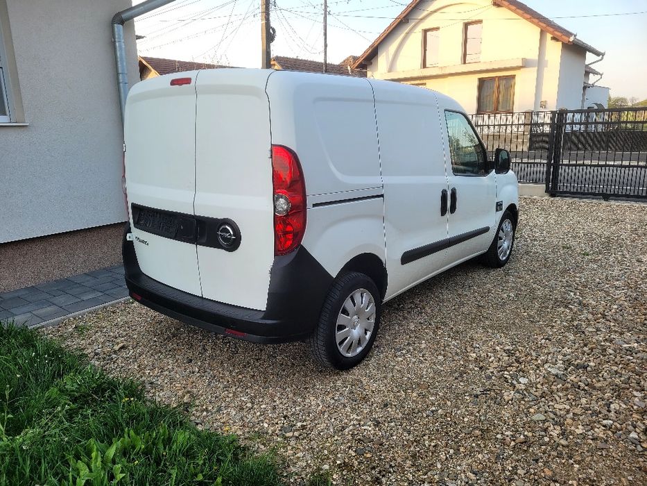 Opel Combo 2017. 1.6 diesel, clima