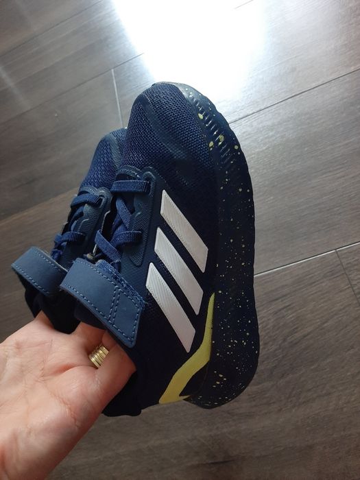 Adidasi Adidas Original nr 25