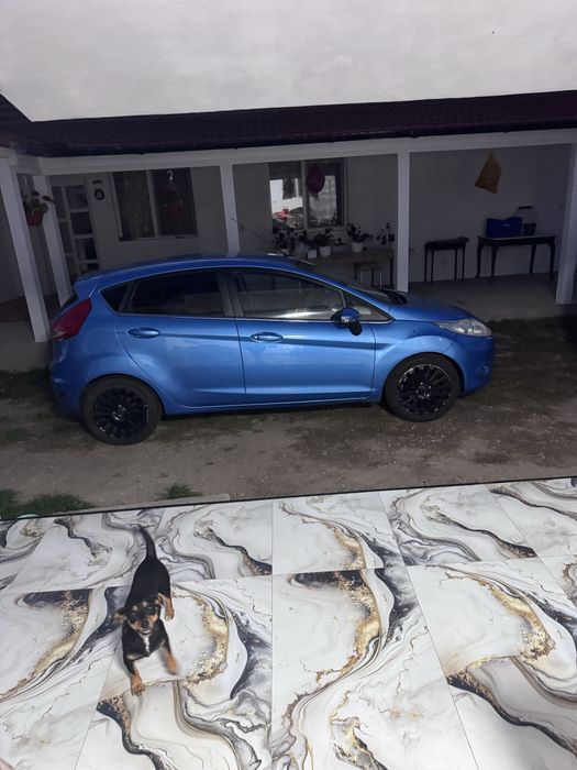 Ford Fiesta Titanium 2009 – 1.6 Benzină – Adus din Anglia pe roți
