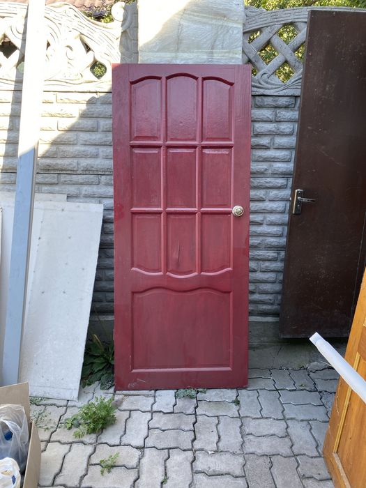 Продам двери бу. Без косяков