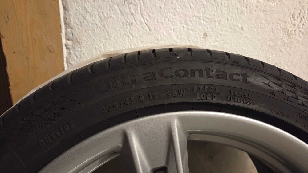 Jante originale BMW 18 inch Styling 707+pneuri vara. Unic proprietar!
