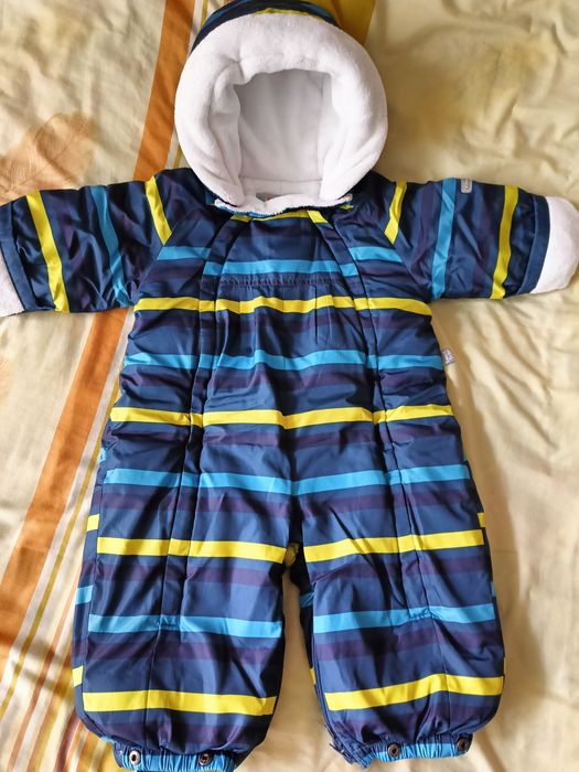 Демисезонный комбез раз. 68.