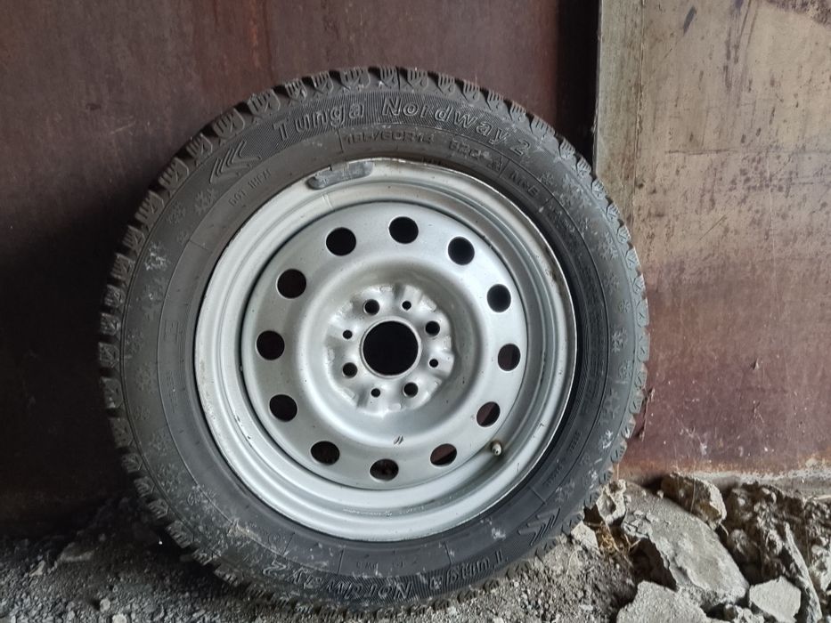 Продам в комплекте 3 колеса