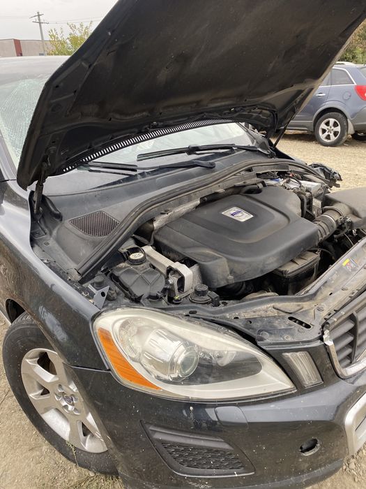 Geam dreapta spate fix pe caroserie Volvo XC 60 2012