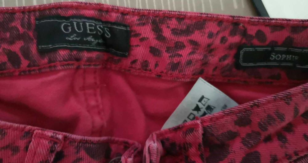 дънки Guess различни видове и цветове