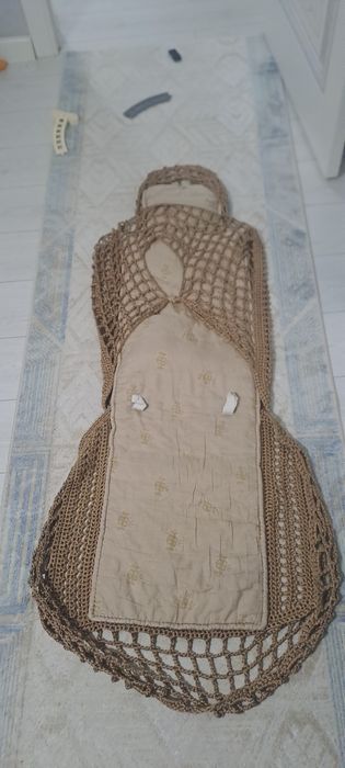 Продам Авто Чехол в хорошем состоянии